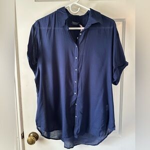NWT Vineyard Vine’s Women’s Navy Blue Button-Up Shirt